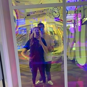 Meet your Posher, Kenzie